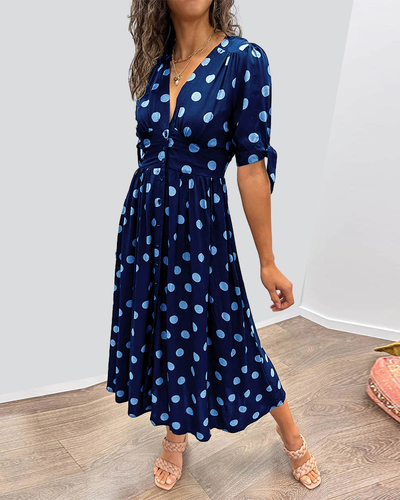 Monique | Elegant dress with polka dots