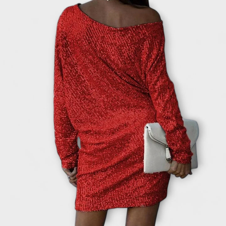 Shiny, sequined dresses with contrast