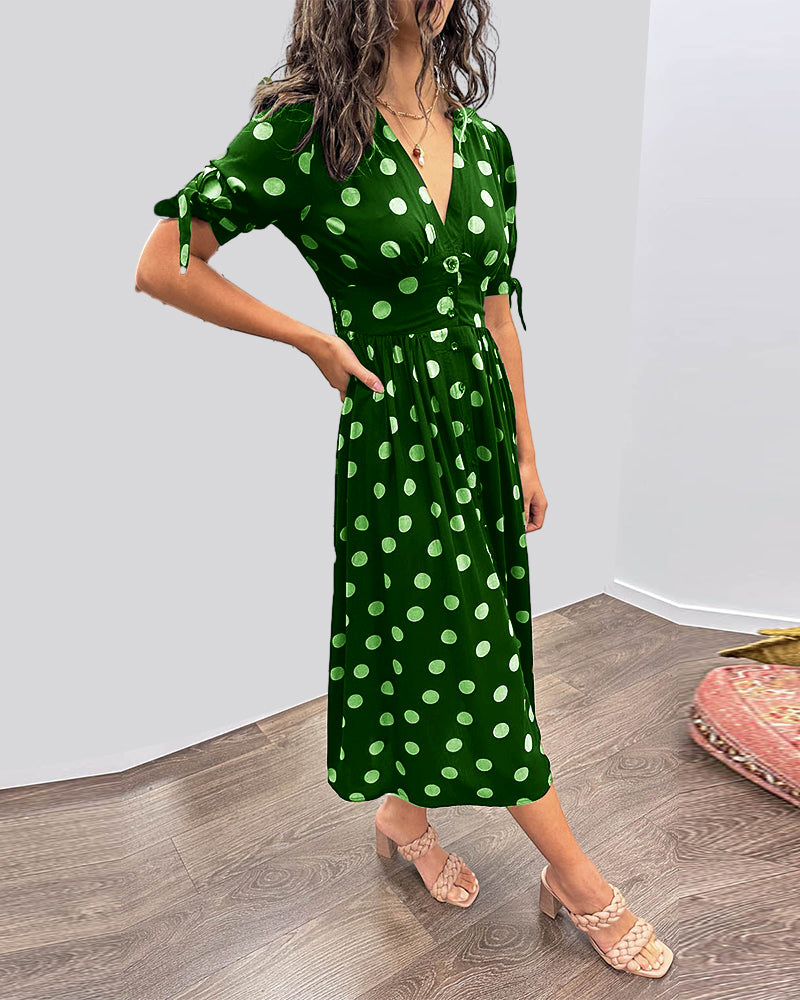 Monique | Elegant dress with polka dots