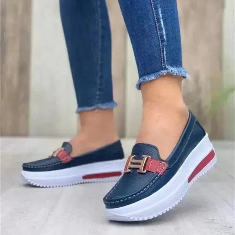 Pat | Sleek Orthopedic Shoes
