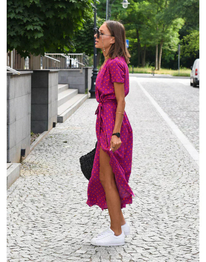 Julia – Elegant V-Neck Dress
