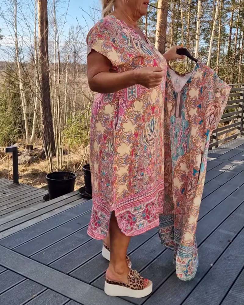 Orla | Ailina – V-neck dress with print