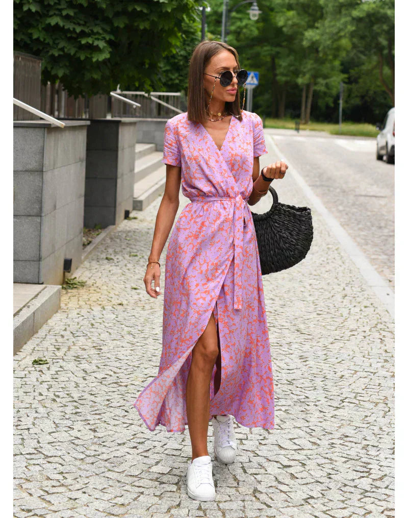 Julia – Elegant V-Neck Dress