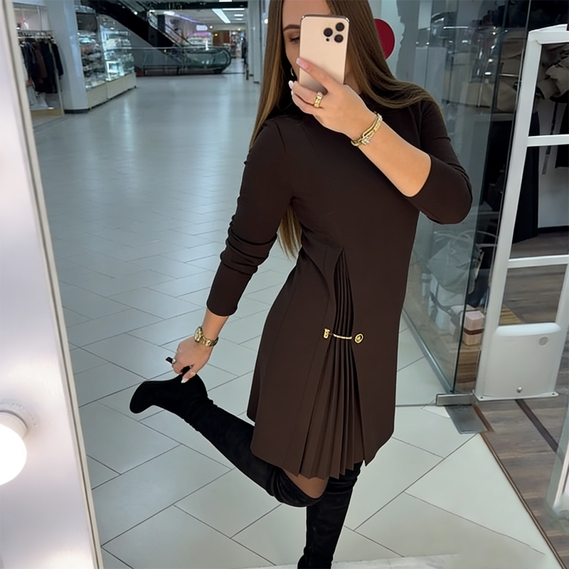 Fianna | Stylish A-line dress with pleats and gold chain accents